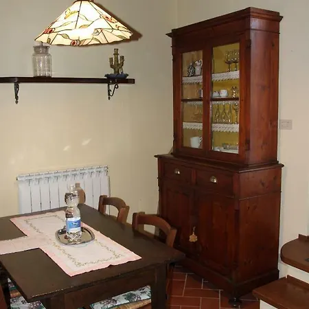 维奇埃塔假日公寓 *